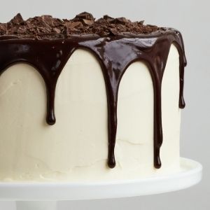 CHOCOLATE CAKE